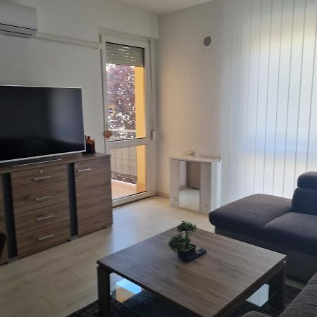 شقة Urban Apartman ميسكولك المظهر الخارجي الصورة